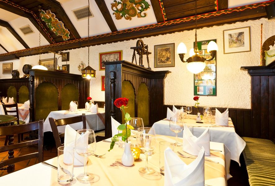 Elegantes Ambiente im Restaurant Kardos